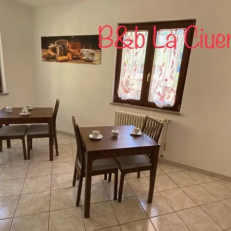 La Ciuenda 住宿加早餐酒店 Perosa Argentina