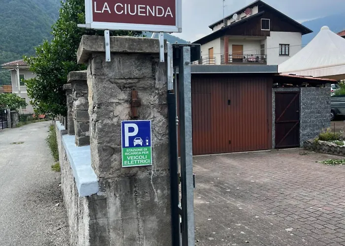 Alojamento de Acomodação e Pequeno-almoço La Ciuenda